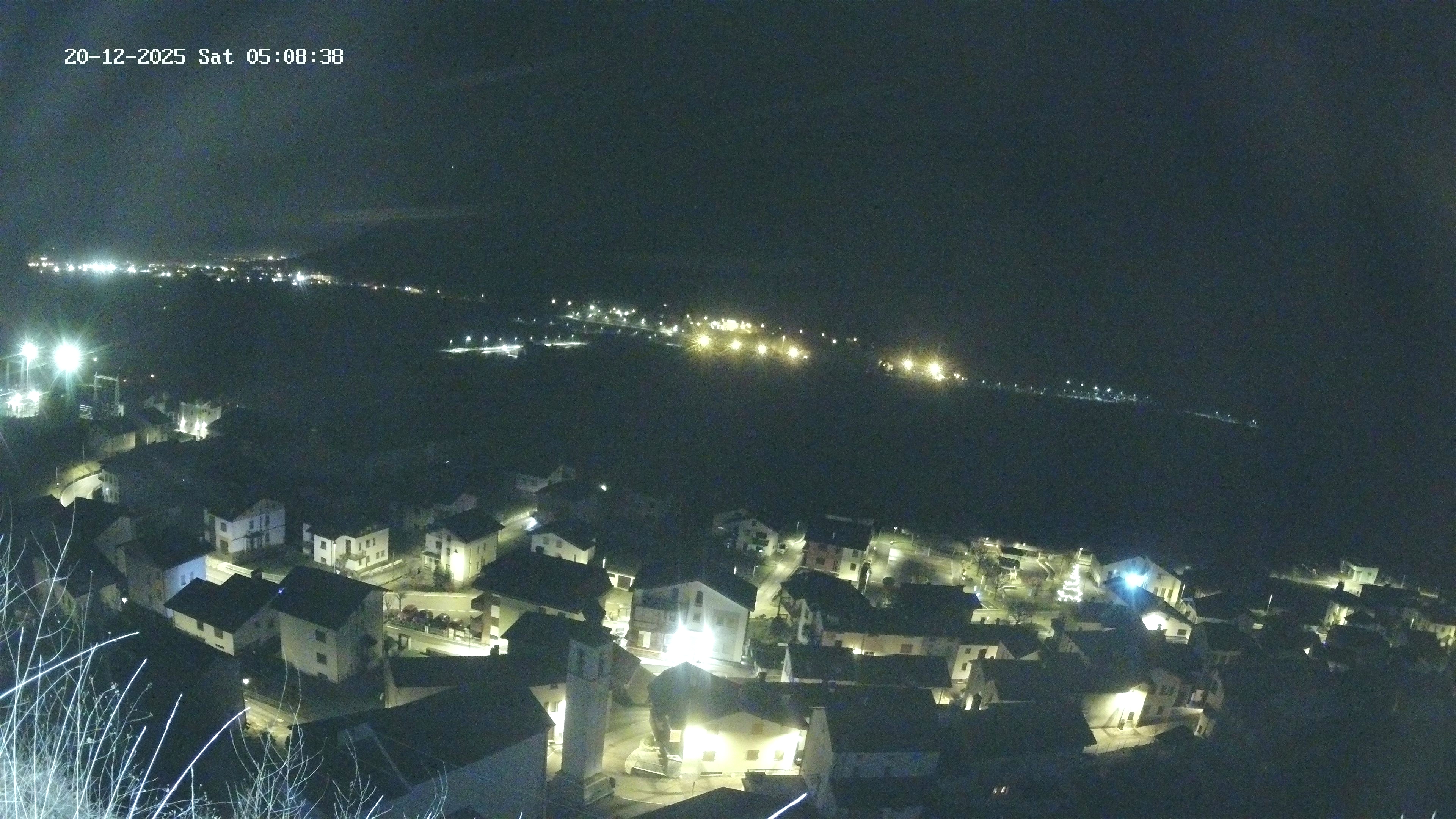 immagine della webcam nei dintorni di Pieve d'Alpago: webcam Ponte nelle Alpi