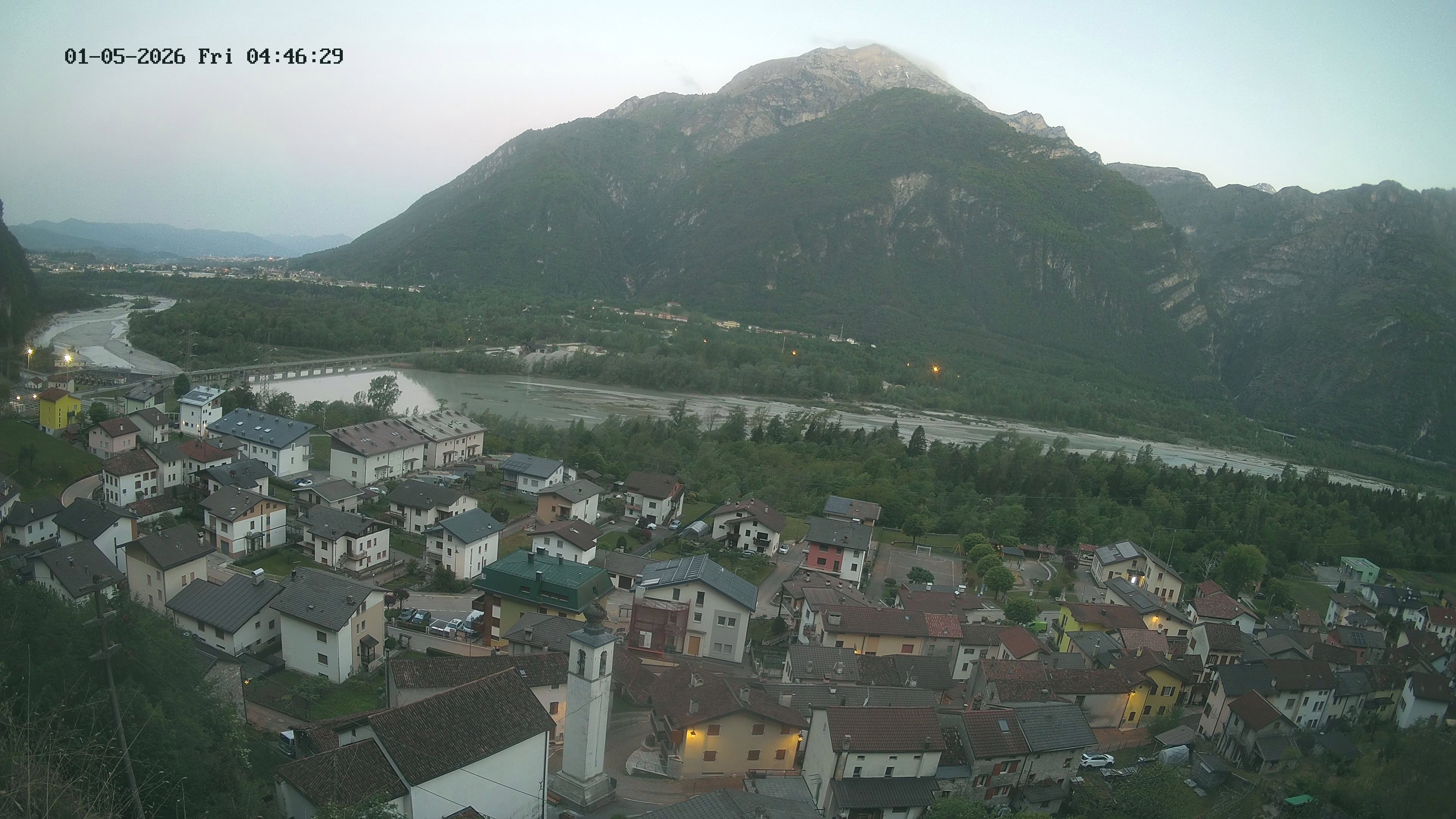 immagine della webcam nei dintorni di Pian del Cansiglio: webcam Ponte nelle Alpi