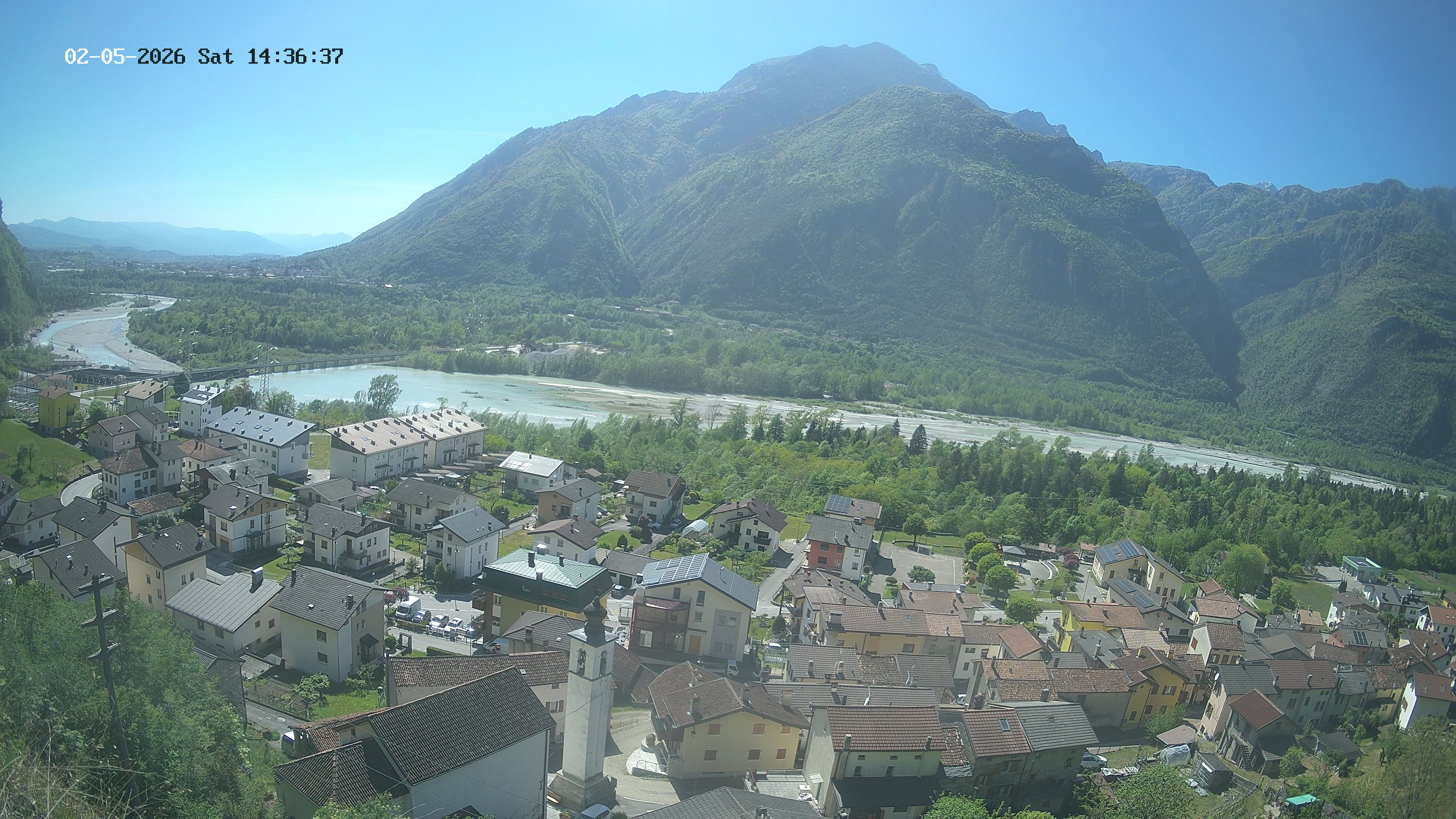 immagine della webcam nei dintorni di Pieve d'Alpago: webcam Ponte nelle Alpi
