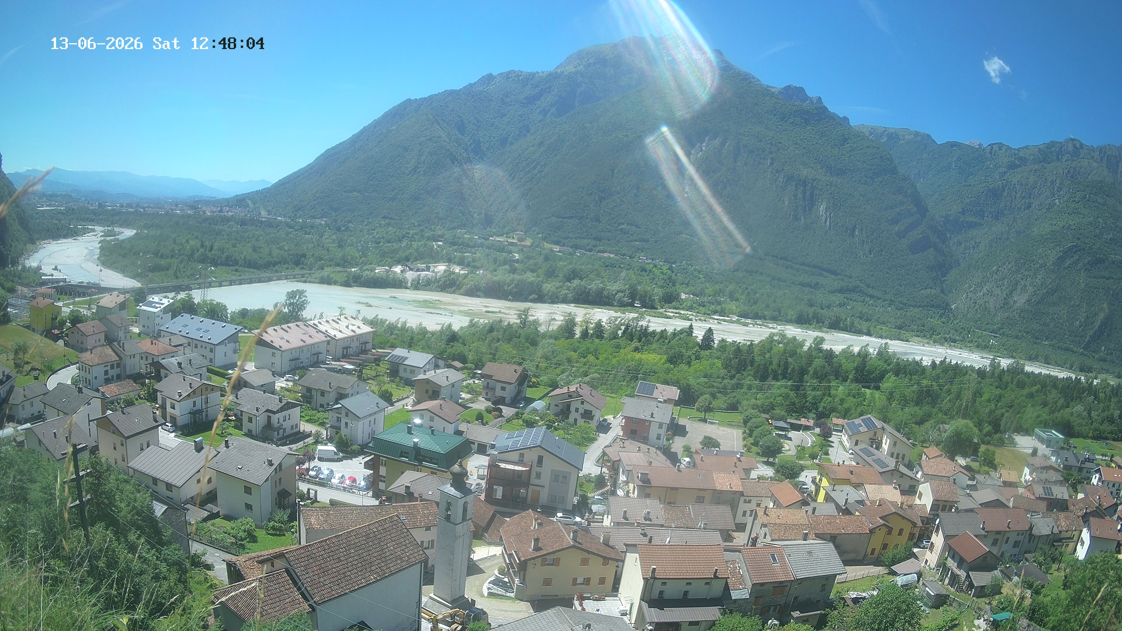 immagine della webcam nei dintorni di Pieve d'Alpago: webcam Ponte nelle Alpi
