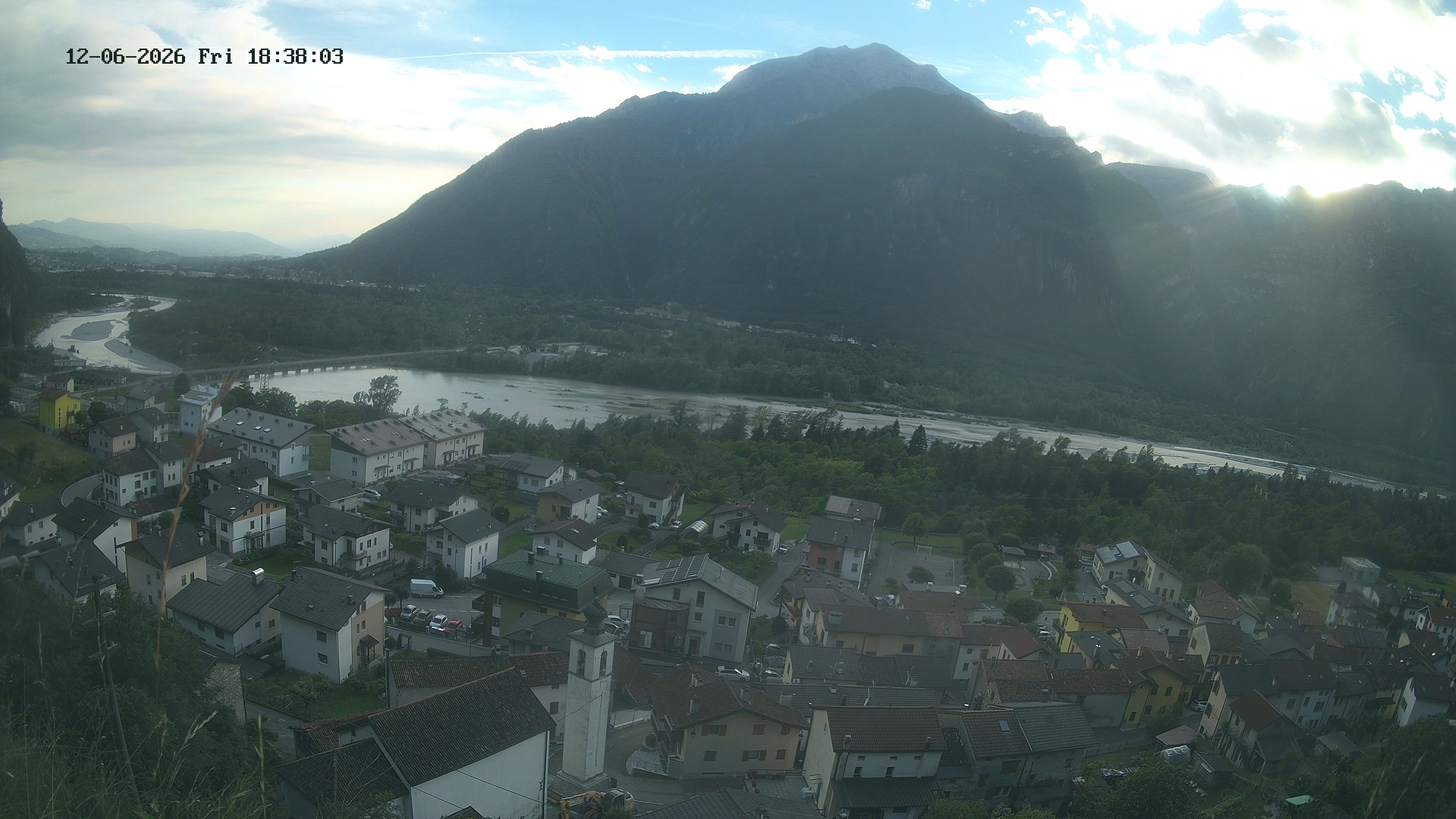 immagine della webcam nei dintorni di Piancavallo: webcam Ponte nelle Alpi