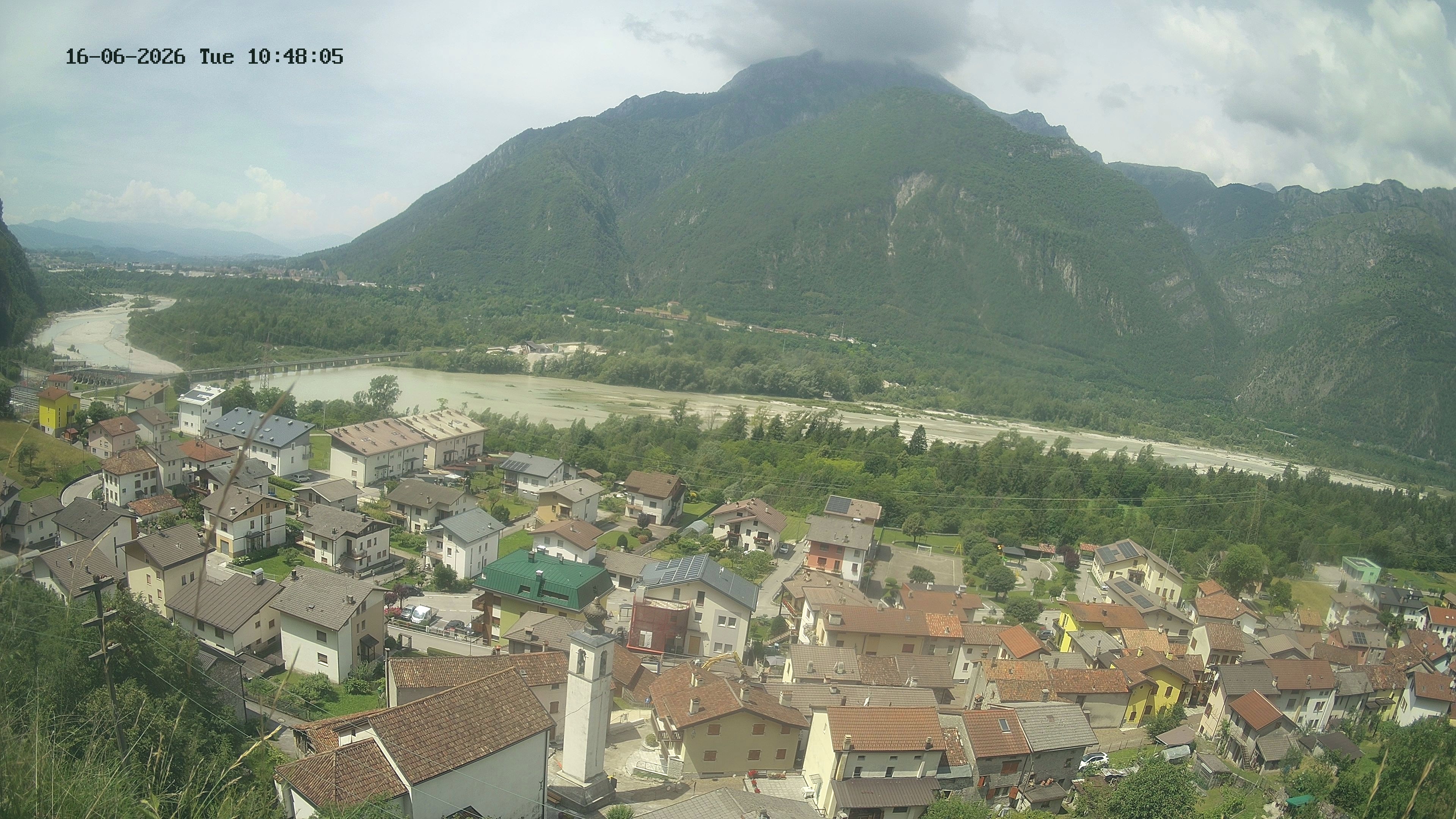 immagine della webcam nei dintorni di Soverzene: webcam Ponte nelle Alpi