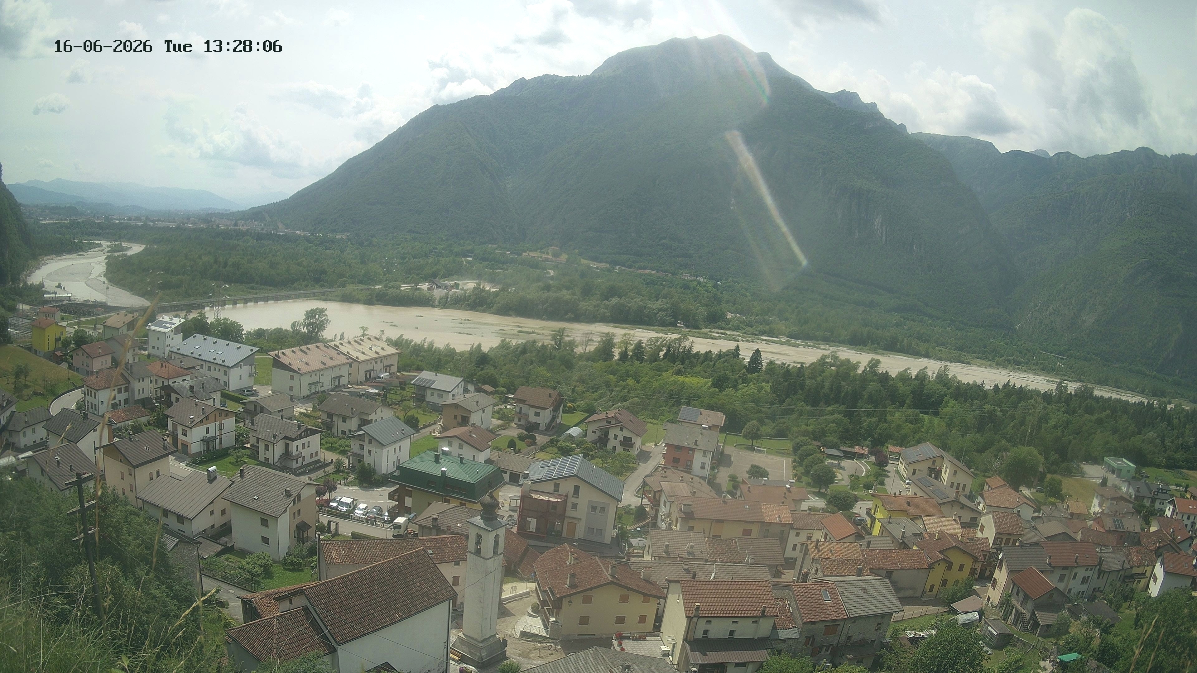 immagine della webcam nei dintorni di Piave: webcam Ponte nelle Alpi