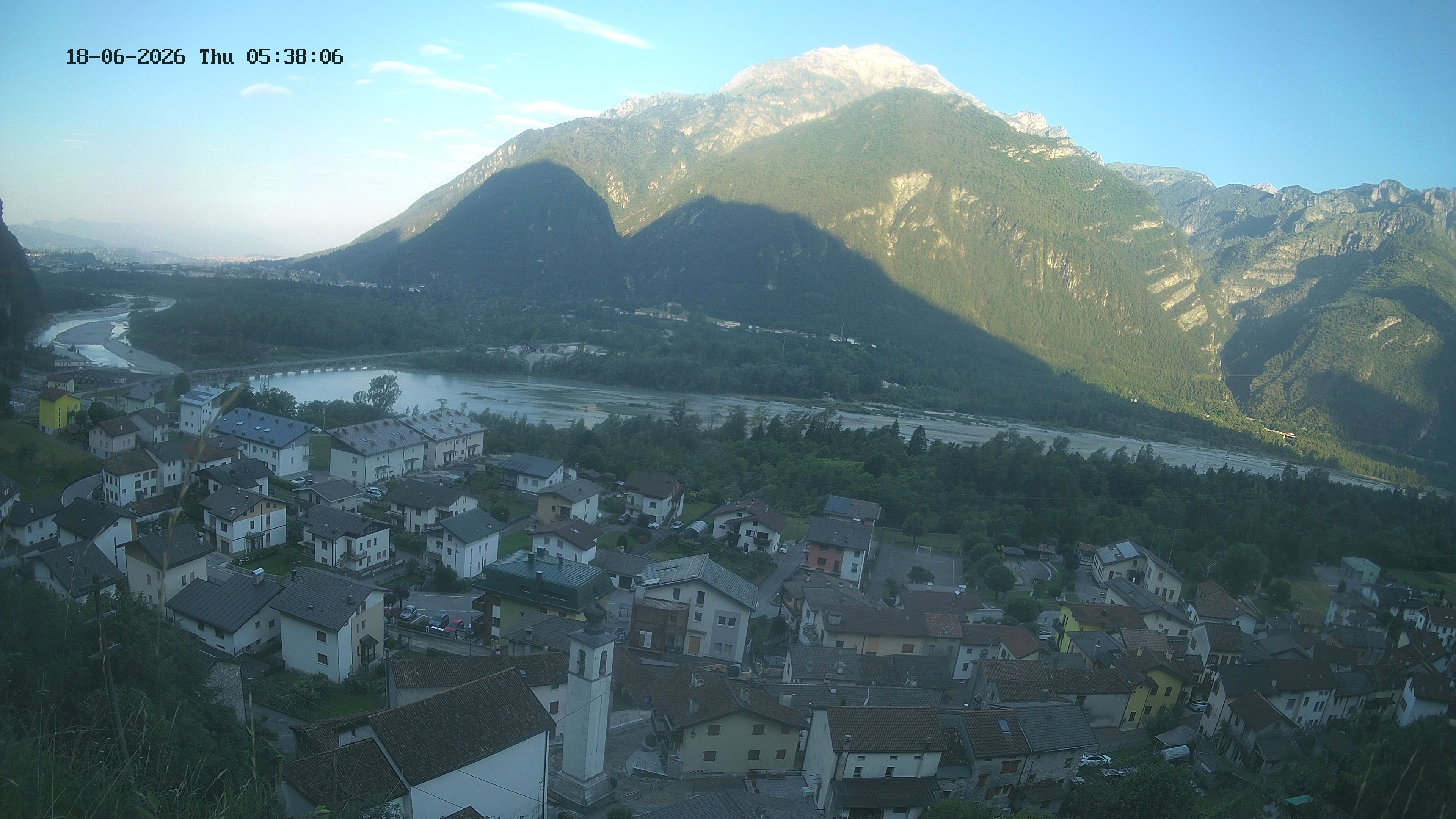 immagine della webcam nei dintorni di Pian del Cansiglio: webcam Ponte nelle Alpi